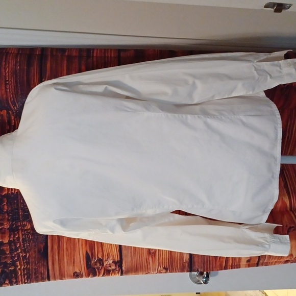 💫Classic White Button-Up Shirt With Pocket - Picture 6 of 10